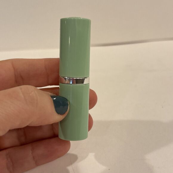 Clinique A Different Raspberry Glace Lipstick Original Formulation Full Size NEW - Picture 9 of 9